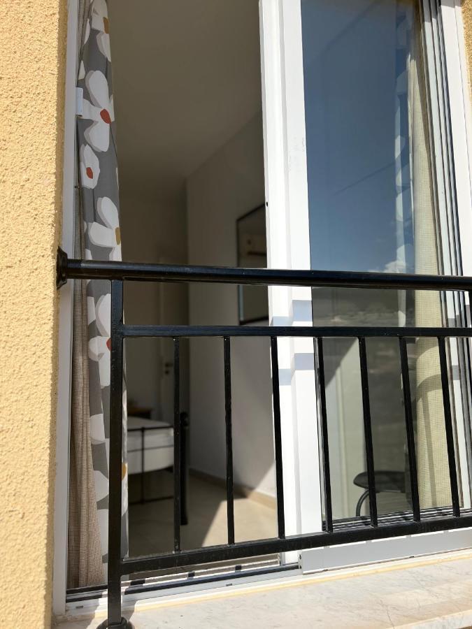 Hillview Apartment Pegeia Exterior foto