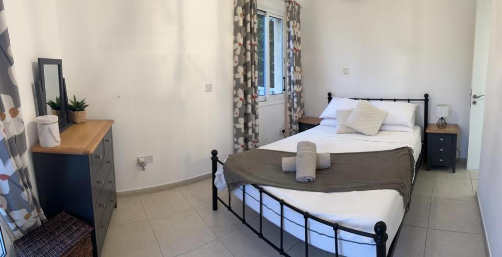 Hillview Apartment Pegeia Exterior foto