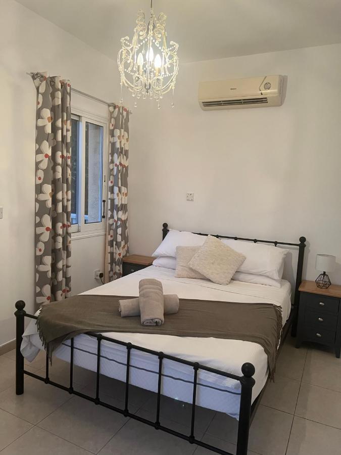 Hillview Apartment Pegeia Exterior foto