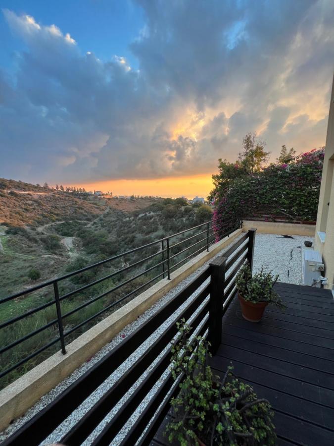 Hillview Apartment Pegeia Exterior foto